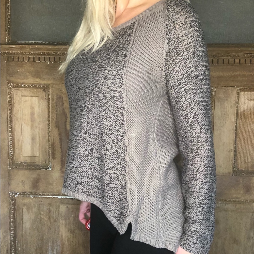 RDI High-Low Sweater size Medium - Picture 2 of 5